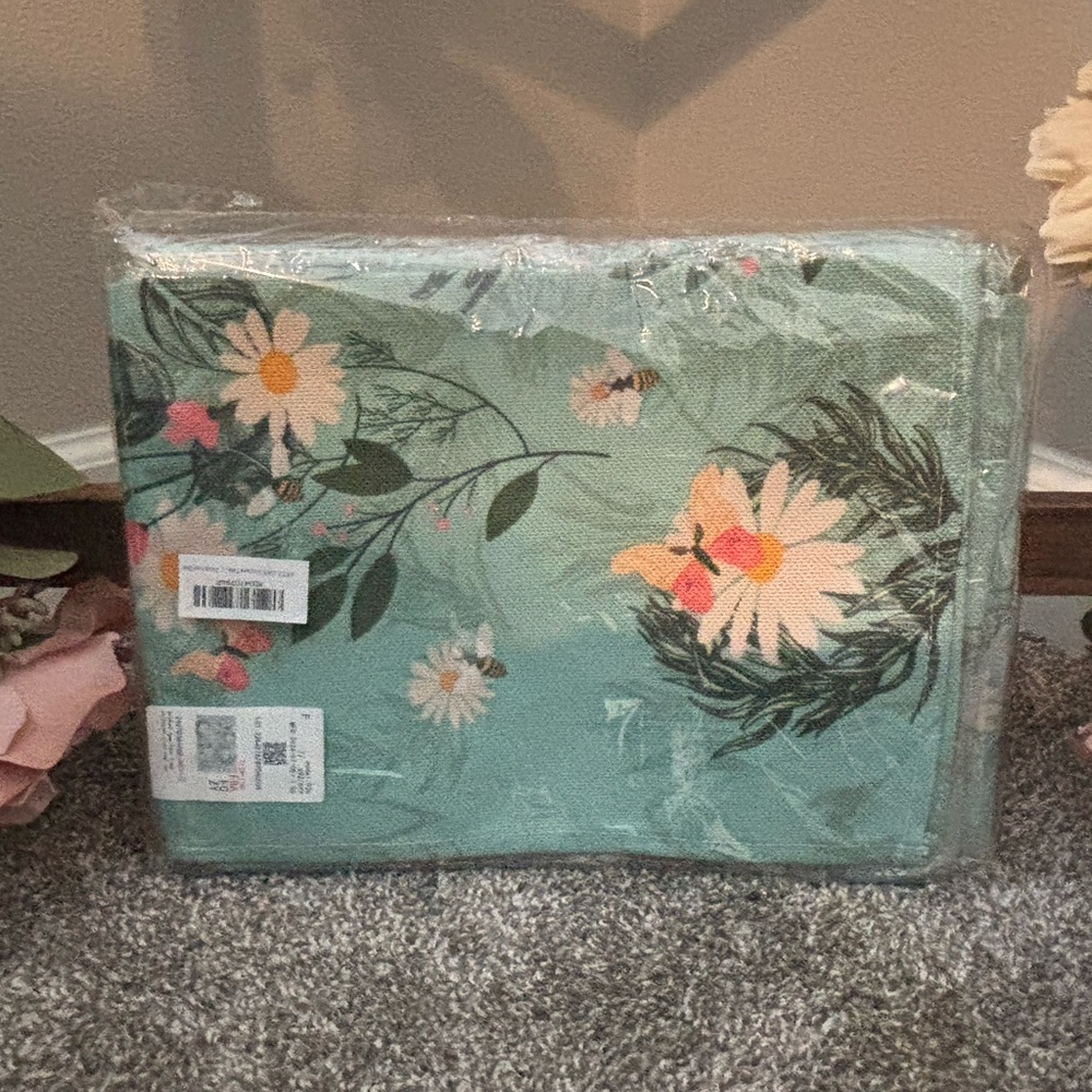 Floral Print Teal Green 8 count placemats